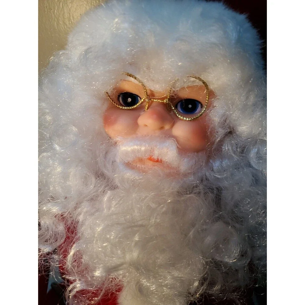 VTG Animated Santa Claus Motion Holding Candle 19